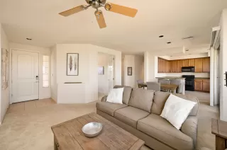 Photo #5: 6043001 Listing