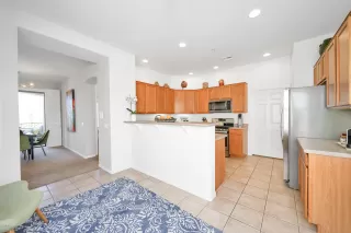 Photo #2: 6043052 Listing