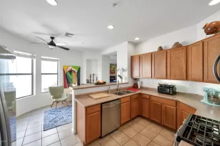 Photo #3: 6043052 Listing