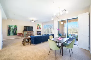 Photo #6: 6043052 Listing