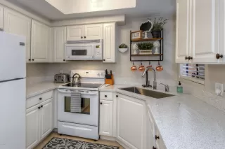 Photo #3: 6043617 Listing