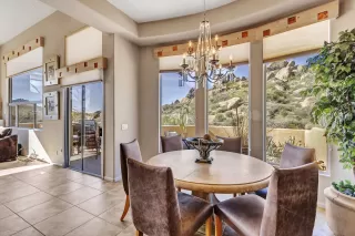 Photo #6: 6043625 Listing