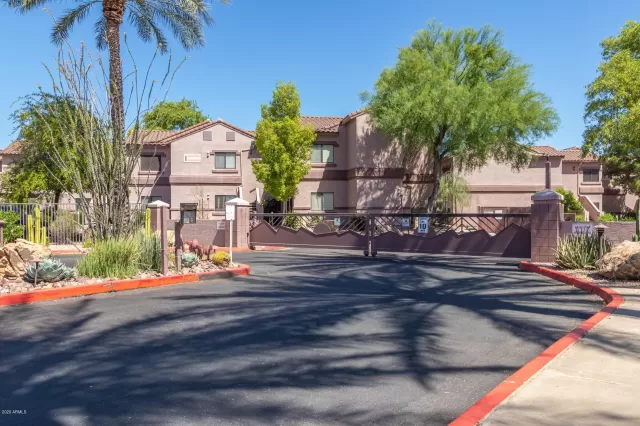 MLS: 6043743 Condo For Sale