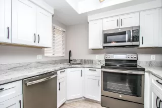 Photo #2: 6043748 Listing 