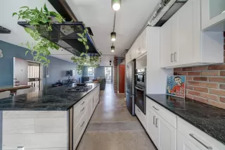 Photo #6: 6043812 Listing