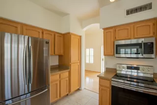 Photo #4: 6043834 Listing