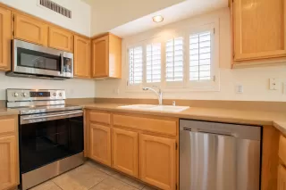 Photo #5: 6043834 Listing