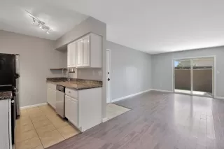 Photo #2: 6043899 Listing
