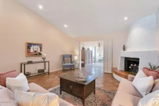 Photo #2: 6043953 Listing