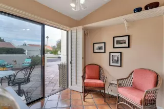 Photo #5: 6043953 Listing