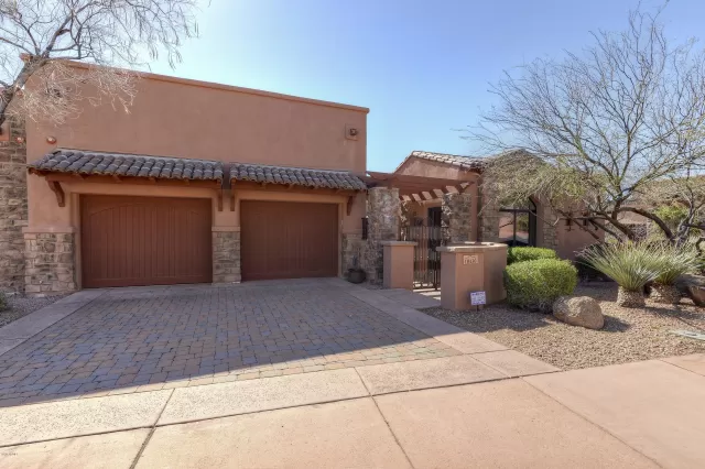 MLS: 6044075 Condo For Sale
