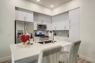 Photo #2: 6044458 Listing