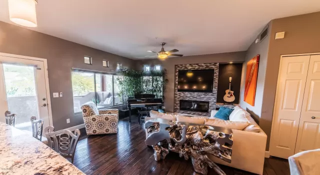 MLS: 6044569 Condo For Sale