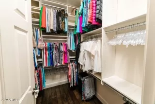 Photo #5: 6044569 Listing