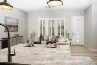 Photo #3: 6044640 Listing