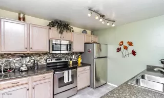 Photo #5: 6044806 Listing 