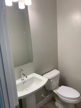 Photo #4: 6044857 Listing