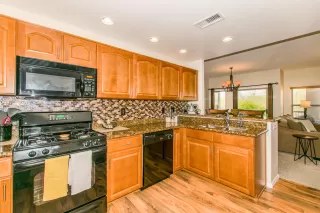 Photo #6: 6045020 Listing