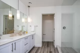 Photo #5: 6045033 Listing