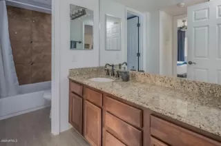 Photo #5: 6045343 Listing