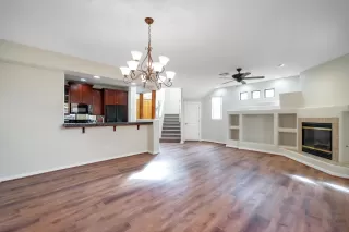 Photo #3: 6045425 Listing