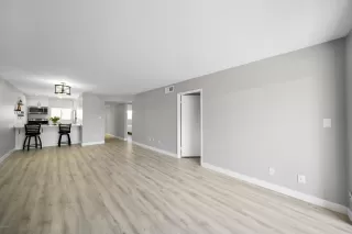 Photo #5: 6045636 Listing