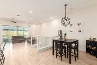 Photo #6: 6045804 Listing