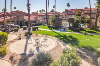 Photo #2: 6045903 Listing