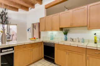 Photo #4: 6046169 Listing