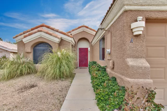 MLS: 6046231 Condo For Sale