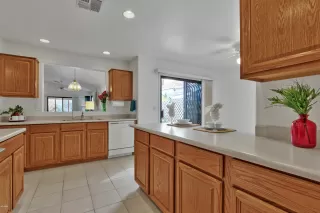 Photo #2: 6046231 Listing 