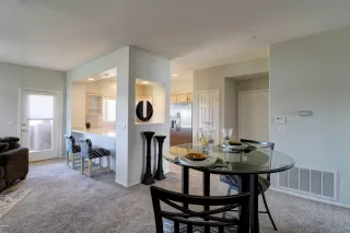 Photo #4: 6046336 Listing
