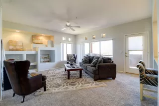 Photo #5: 6046336 Listing