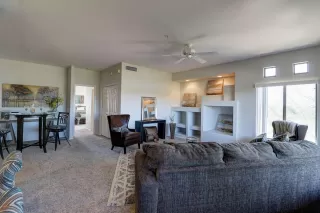 Photo #6: 6046336 Listing
