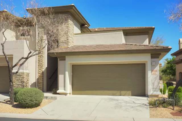 MLS: 6046395 Condo For Sale