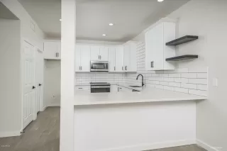 Photo #5: 6046684 Listing 