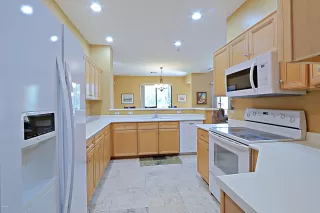 Photo #4: 6046695 Listing