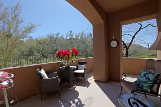 Photo #5: 6046695 Listing