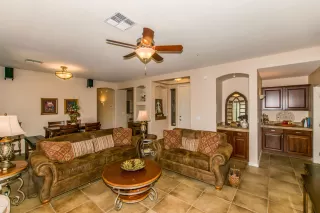 Photo #4: 6046799 Listing