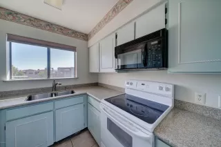 Photo #6: 6047049 Listing