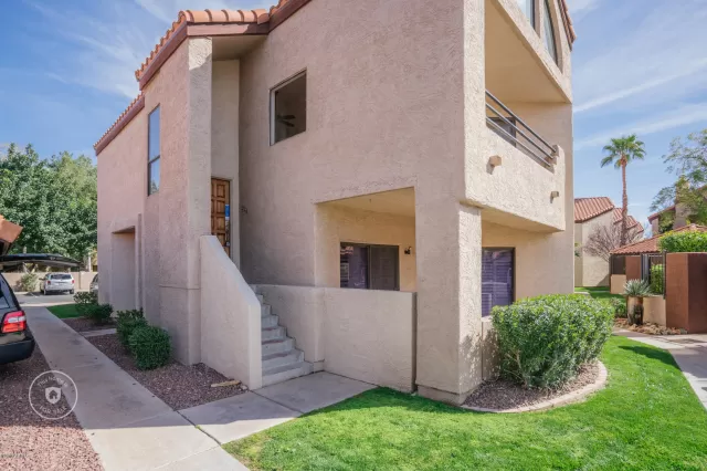 MLS: 6047486 Condo For Sale