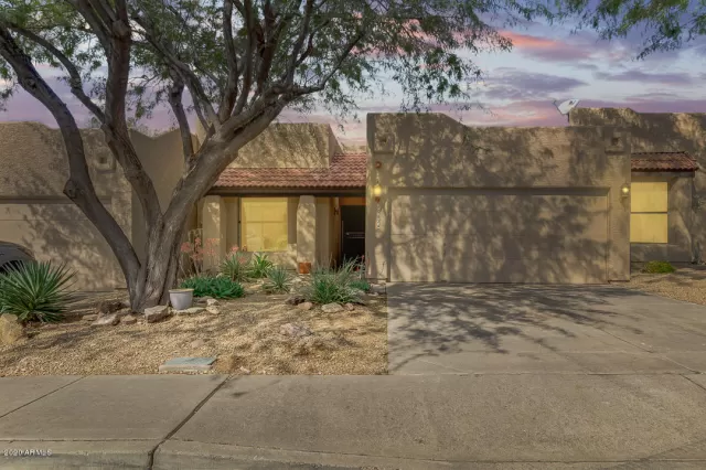 MLS: 6047738 Condo For Sale