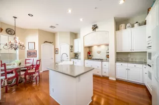 Photo #3: 6047779 Listing 