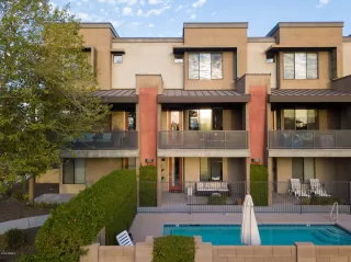 Photo #2: 6047791 Listing