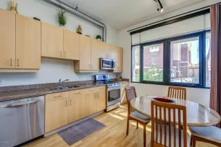 Photo #4: 6047953 Listing