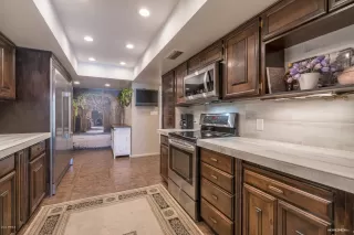 Photo #4: 6048086 Listing