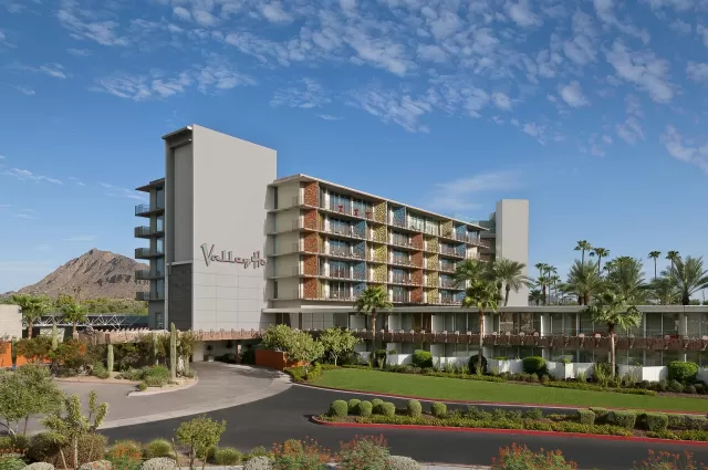 MLS: 6048182 Condo For Sale