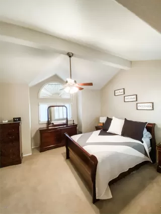 Photo #3: 6048188 Listing