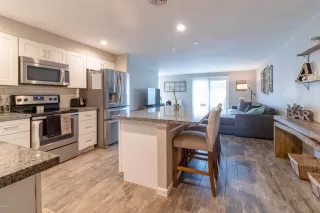 Photo #3: 6048203 Listing 