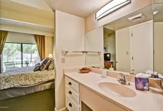 Photo #6: 6048304 Listing